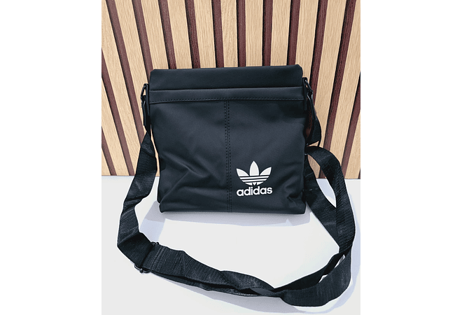 BOLSA ADIDAS PARA CABALLERO MOD# BL2305
