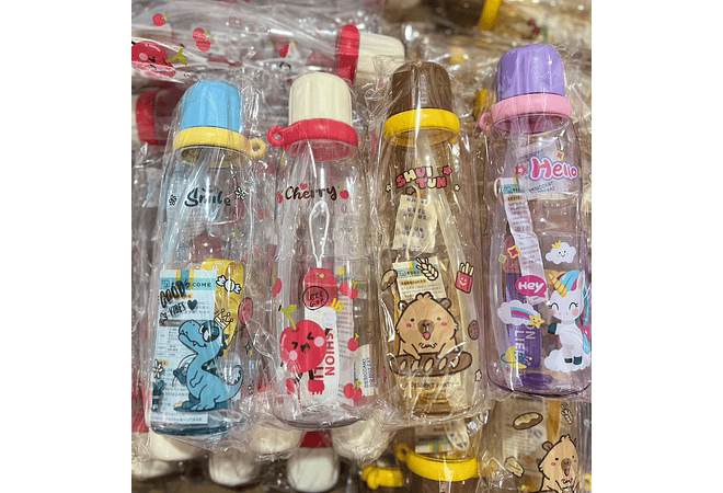 BOTELLA INFANTIL PARA AGUA DE 760ML MOD# LF-2023 (bolsita)