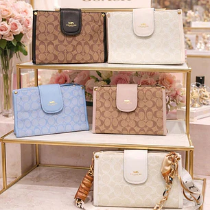 BOLSA COACH CON COLGANTE, CORREA Y CADENA MOD #115