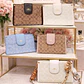 BOLSA COACH CON COLGANTE, CORREA Y CADENA MOD #115 - Miniatura 1