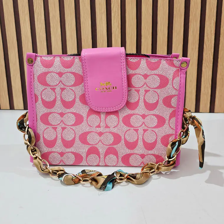 BOLSA COACH CON COLGANTE, CORREA Y CADENA MOD #115 10