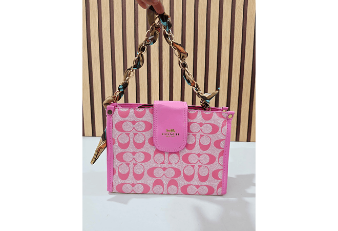 BOLSA COACH CON COLGANTE, CORREA Y CADENA MOD #115