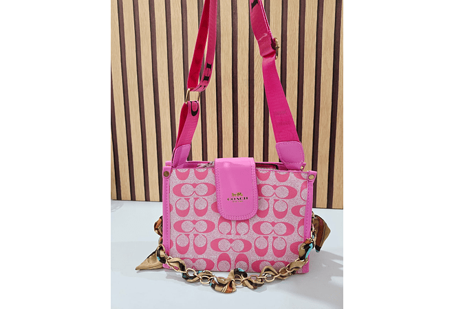BOLSA COACH CON COLGANTE, CORREA Y CADENA MOD #115