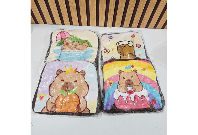 LONCHERITA TERMICA DISEÑO CAPIBARA AL AZAR MOD# TV79