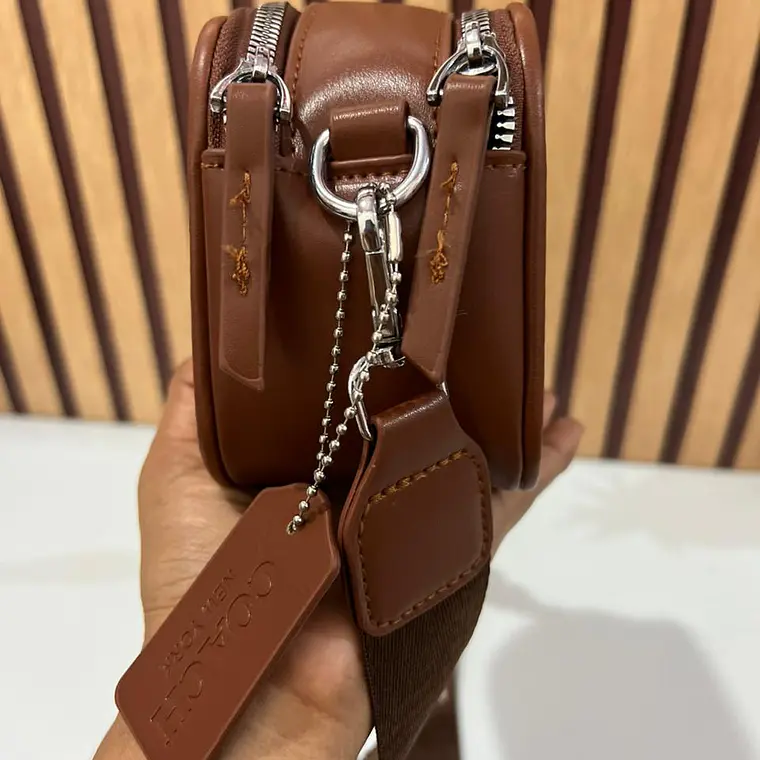 💋🍒 CROSS BODY IMITACIÓN COACH CON CORREA 💋🍒 4