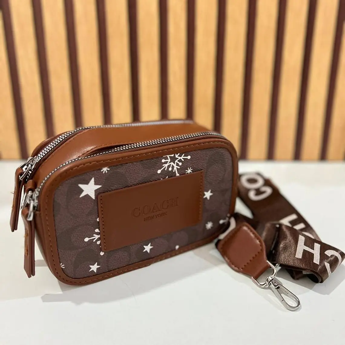 💋🍒 CROSS BODY IMITACIÓN COACH CON CORREA 💋🍒 10