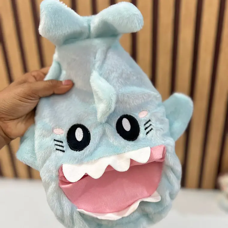 🦈COMPRESA BOLSA PARA AGUA CALIENTE EN FORMA DE TIBURÓN PARA ALIVIAR DOLORES Y MOLESTIAS 🦈 ♨️ 4
