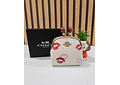 💋👛MONEDERO CON BROCHE COACH (IMITACIÓN) MOD# CQA-013  💋👛