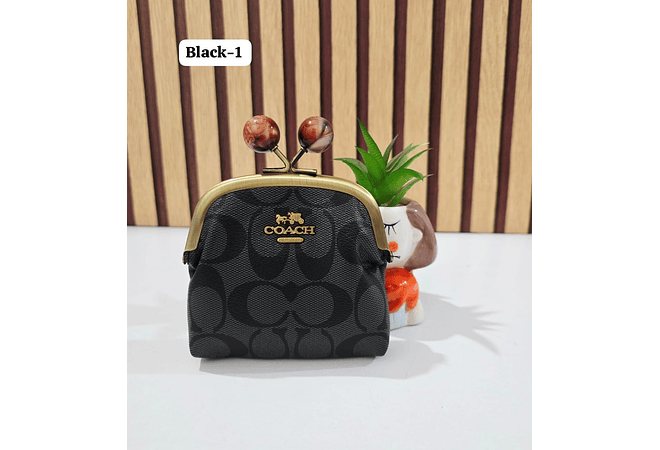 💋👛MONEDERO CON BROCHE COACH (IMITACIÓN) MOD# CQA-013  💋👛