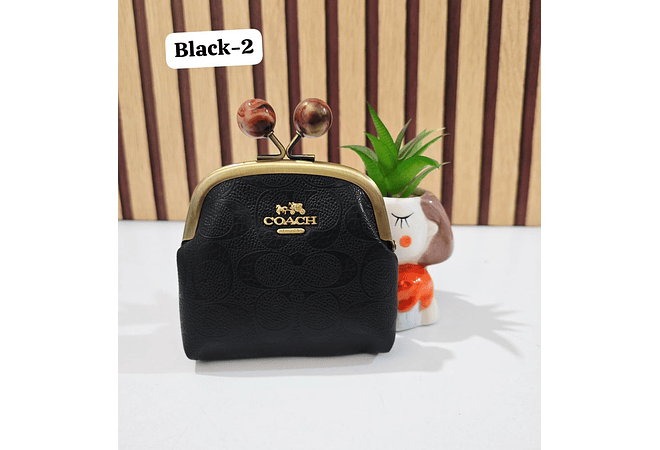 💋👛MONEDERO CON BROCHE COACH (IMITACIÓN) MOD# CQA-013  💋👛