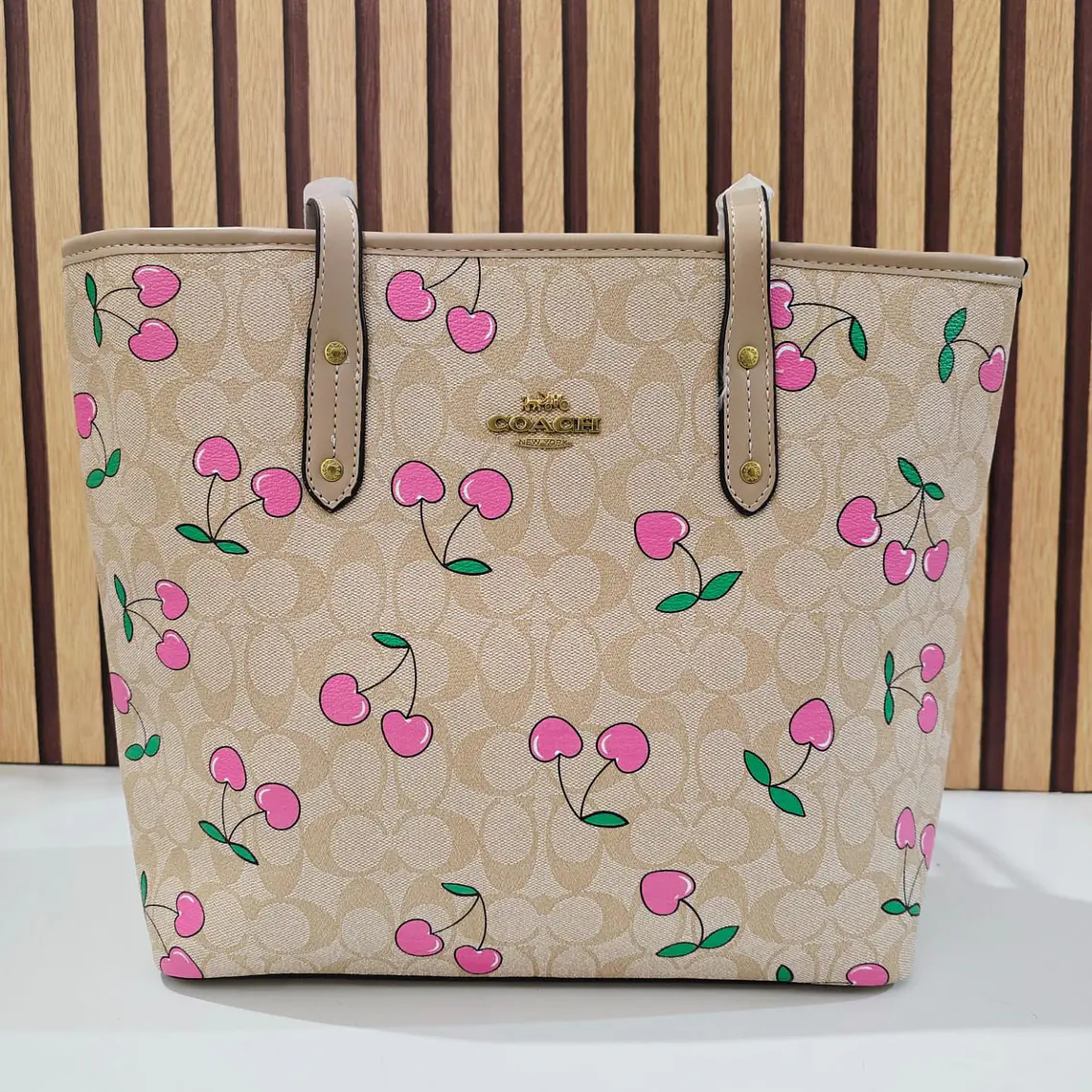 👜🍒BOLSO GRANDE DE MANO IMITACIÓN COACH MOD# LCC-241   👜🍒 3