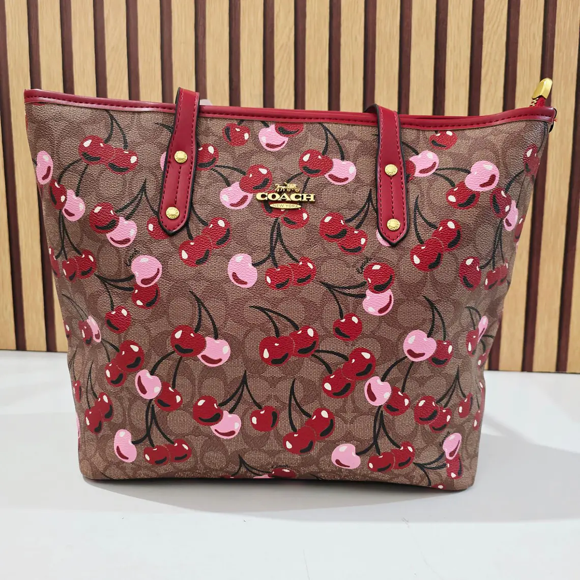 👜🍒BOLSO GRANDE DE MANO IMITACIÓN COACH MOD# LCC-241   👜🍒 6