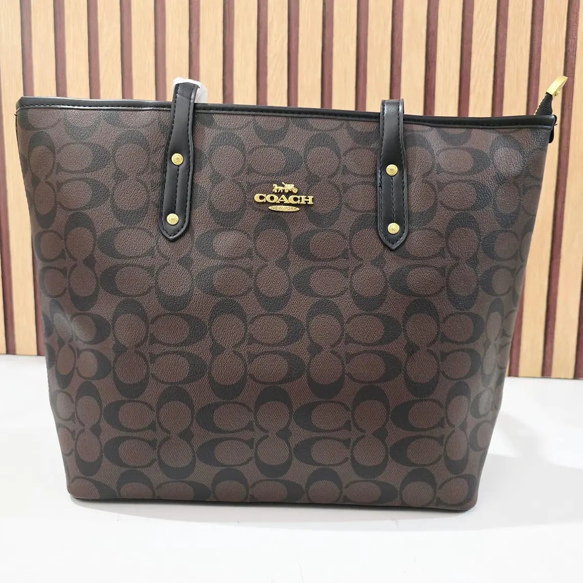 👜🍒BOLSO GRANDE DE MANO IMITACIÓN COACH MOD# LCC-241   👜🍒 7
