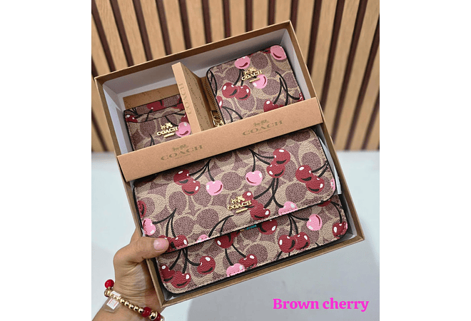 SET DE 3PZ CROSS BODY + MONEDERO+ TARJETERO IMITACIÓN COACH MOD# YDBL115