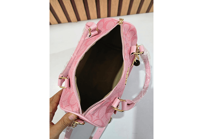 BOLSO DE MANO  IMITACIÓN COACH CON LLAVERO MOD# YDBL074