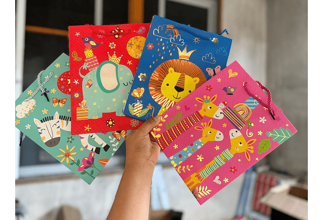 BOLSA PARA REGALO DISEÑO ANIMALITOS MOD# LPD93-88  🦁 🦓🐘🦒