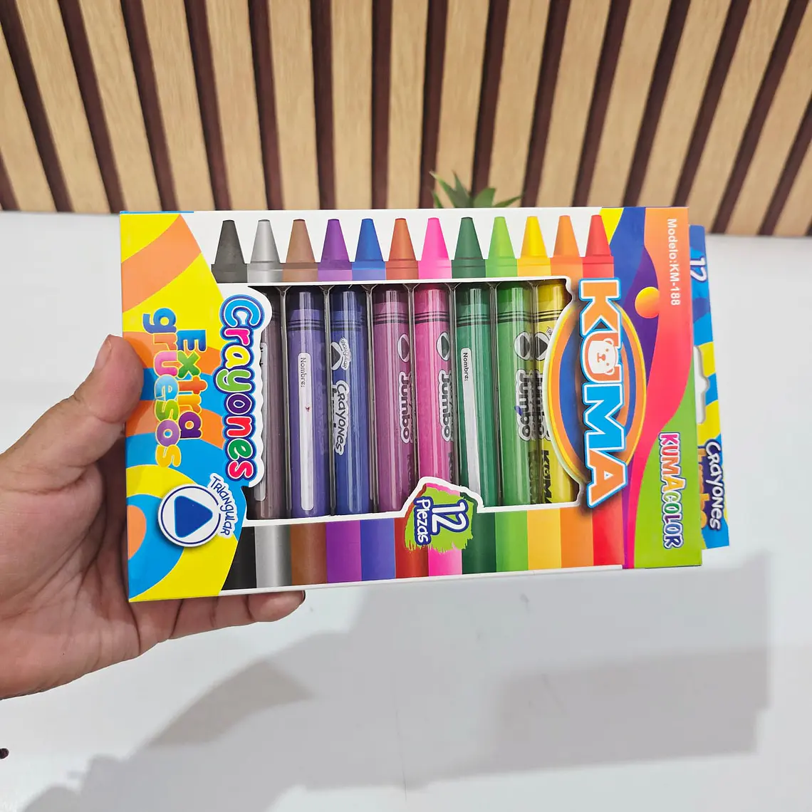CAJITA CON 12 CRAYOLAS JIMBO MOD# KM-188🖍️ 3