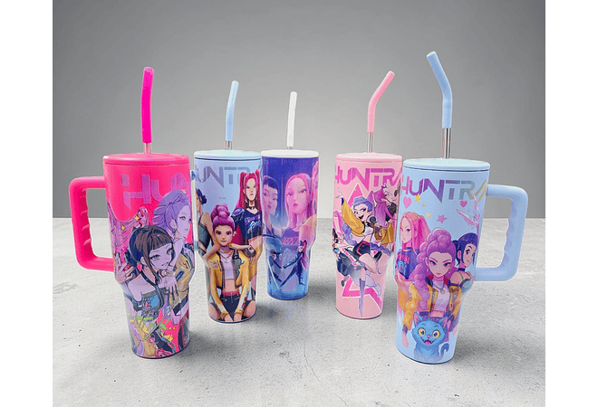 🍋‍🟩🍋VASO TÉRMICO CON AGARRADERA DISEÑO "LAS GUERRERAS KPOP DE 1.300L MOD# STH5🥤