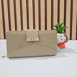 CARTERA PARA DAMA CON CIERRE Y BROCHE MOD# WGT5-117