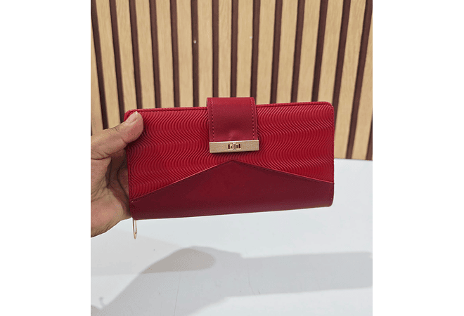 CARTERA PARA DAMA CON CIERRE Y BROCHE MOD# WGT5-117