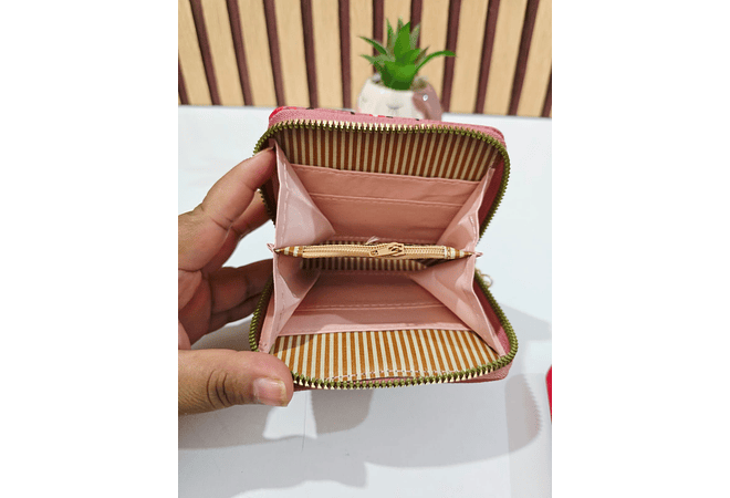 CARTERA/MONEDERO ESTAMPADO CEREZAS (AL AZAR) MOD# AM-630  🍒