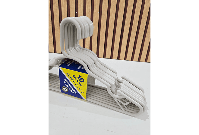 PAQ DE 10 GANCHOS DE COLORES PARA ROPA/ADULTO