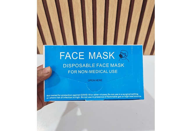 CAJITA CON 50 CUBREBOCAS AZULES PARA ADULTO MOD# 56JH17A