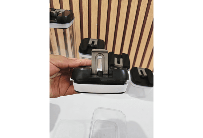 SET DE 7 CONTENEDORES PARA COCINA TAPA HERMÉTICA MOD #JN-331