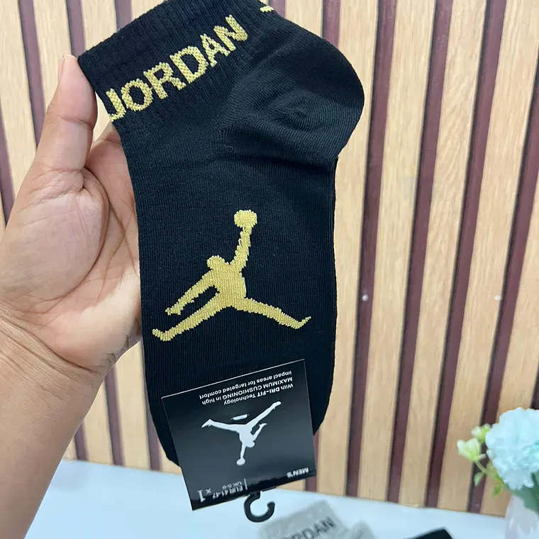 TINES PARA CABALLERO IMITACIÓN JORDAN, NIKE Y ADIDAS MOD# CL99 Y CL88  CALCETA 7