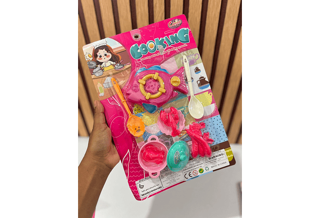 SET DE COCINITA PARA NIÑAS MOD# HP1210605