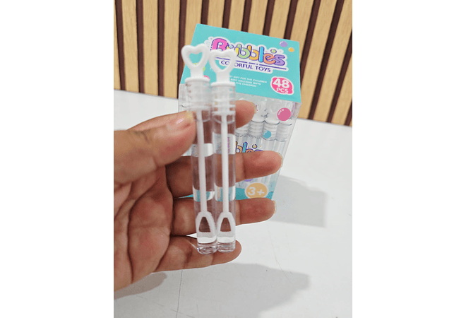 CAJITA CON 48 MINI BURBUJEROS CORAZON TRANSPARENTE MOD# B-92 🫧