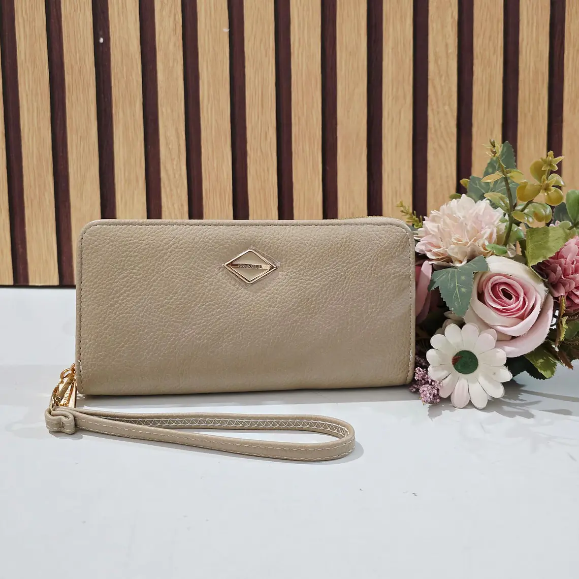 CARTERA PARA DAMA MOD# D9830 5