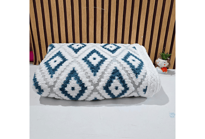 COBERTOR MATRIMONIAL 1.8 X 2M DISEÑO ROMBOS MOD# T-30606🔷(AGREGAR BOLSA)