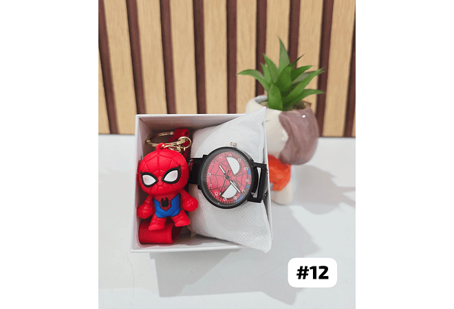 SET RELOJ CON LLAVERITO/PERSONAJES PARA NIÑO (con cajita)