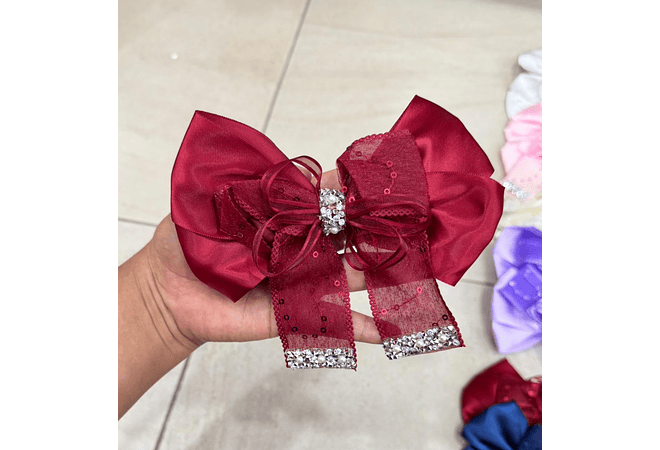 DOCENA DE MOÑOS MEDIANOS VARIOS COLORES MOD# GJ-651