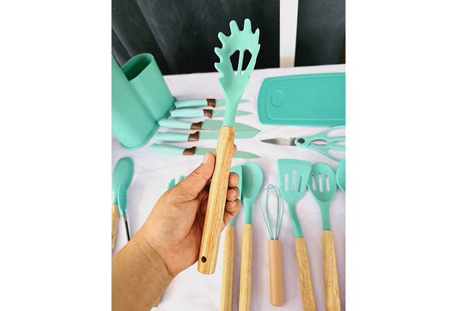 SET DE UTENSILIOS Y CUCHILLOS PARA COCINA MOD#TU-0701 REINGRESO