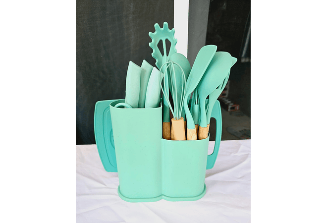 SET DE UTENSILIOS Y CUCHILLOS PARA COCINA MOD#TU-0701 REINGRESO