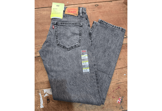 JEANS PARA CABALLERO, LEVIS STRAUSS & CO 30 X 30 MOD# 511 👖
