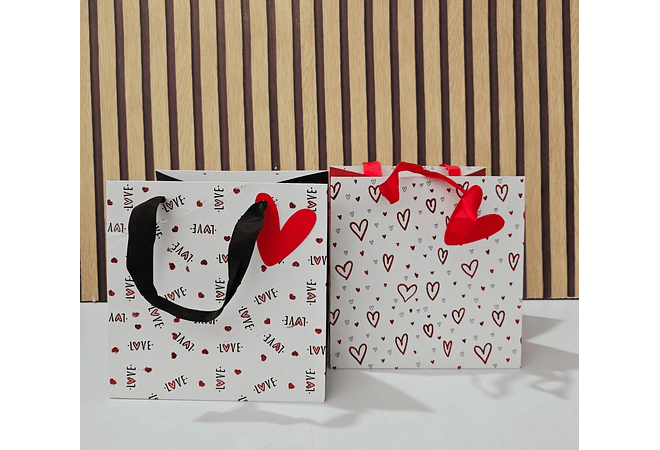 BOLSA PARA REGALO DISEÑO CORAZÓN  ❤️