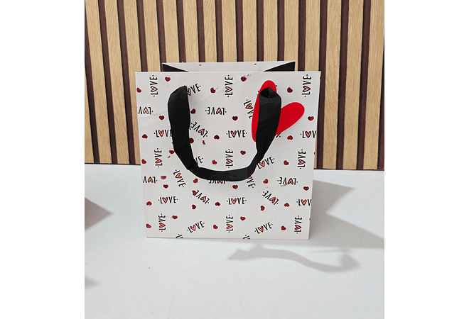 BOLSA PARA REGALO DISEÑO CORAZÓN  ❤️