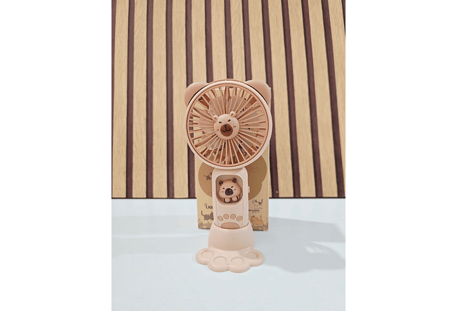 VENTILADOR/LÁMPARITA CAFÉ DISEÑO CAPIBARA DE ESCRITORIO