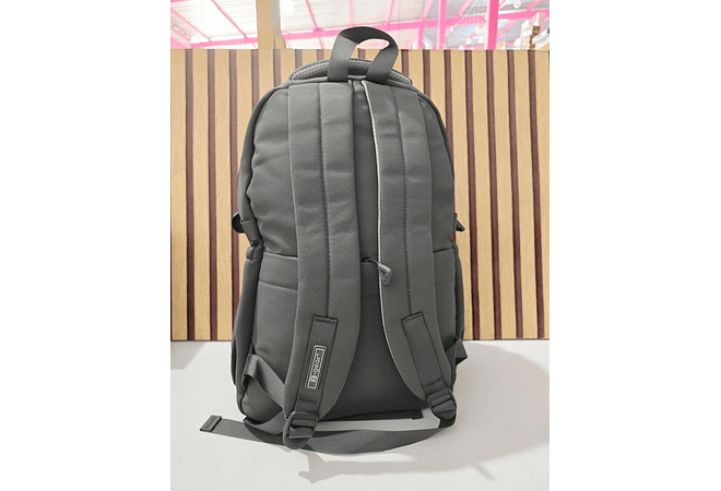 MOCHILA ORIGINAL X-GEAR PARA CABALLERO MOD# XF633 🎒