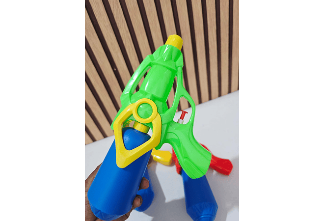 PISTOLA LANZA AGUA MOD# HP1199215(AL AZAR)  🔫💧