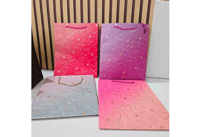 BOLSA PARA REGALO  DISEÑO CORAZÓN 💝🎁