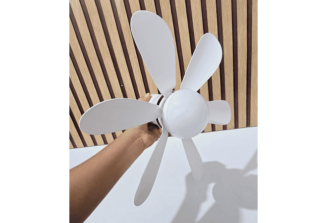 FOCO/VENTILADOR 200W MOD# 2203 💡