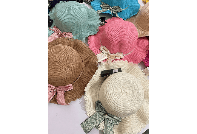 👒 SOMBRERO NIÑAS CON MOÑO FLORES Y 1 PERLITA COLORES AL AZAR MOD# YC-HAT12183