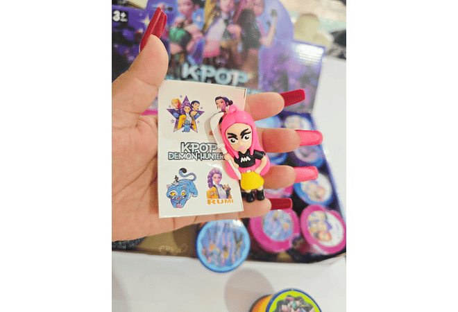 RESORTE ESPIRAL K-POP DEMON HUNTERS (FIGURA SORPRESA) MOD# KPS24