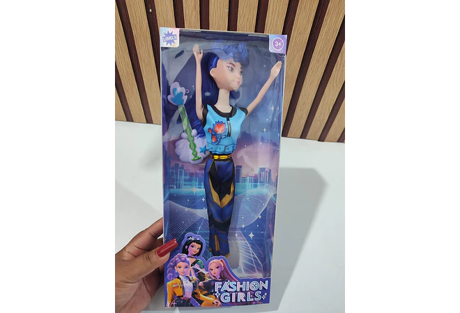 MUÑECA K-POP CON ACCESORIOS AL AZAR MOD# KPG3 (CAJA CHICA)