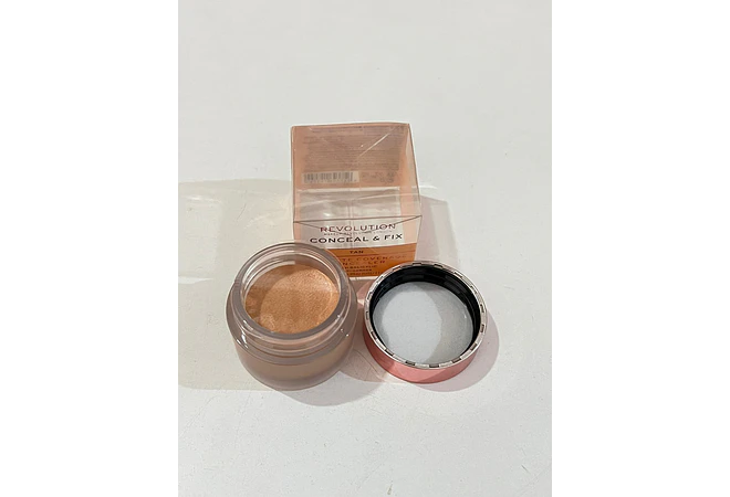CORRECTOR REVOLUTION CONCEAL & FIX ULTIMATTE CONVERGE EN EL TONO TAN MOD# R249  🦋🌼