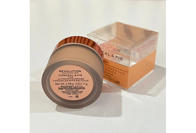 CORRECTOR REVOLUTION CONCEAL & FIX ULTIMATTE CONVERGE EN EL TONO TAN MOD# R249  🦋🌼